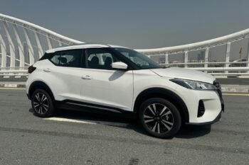 Nissan kicks 2024 4